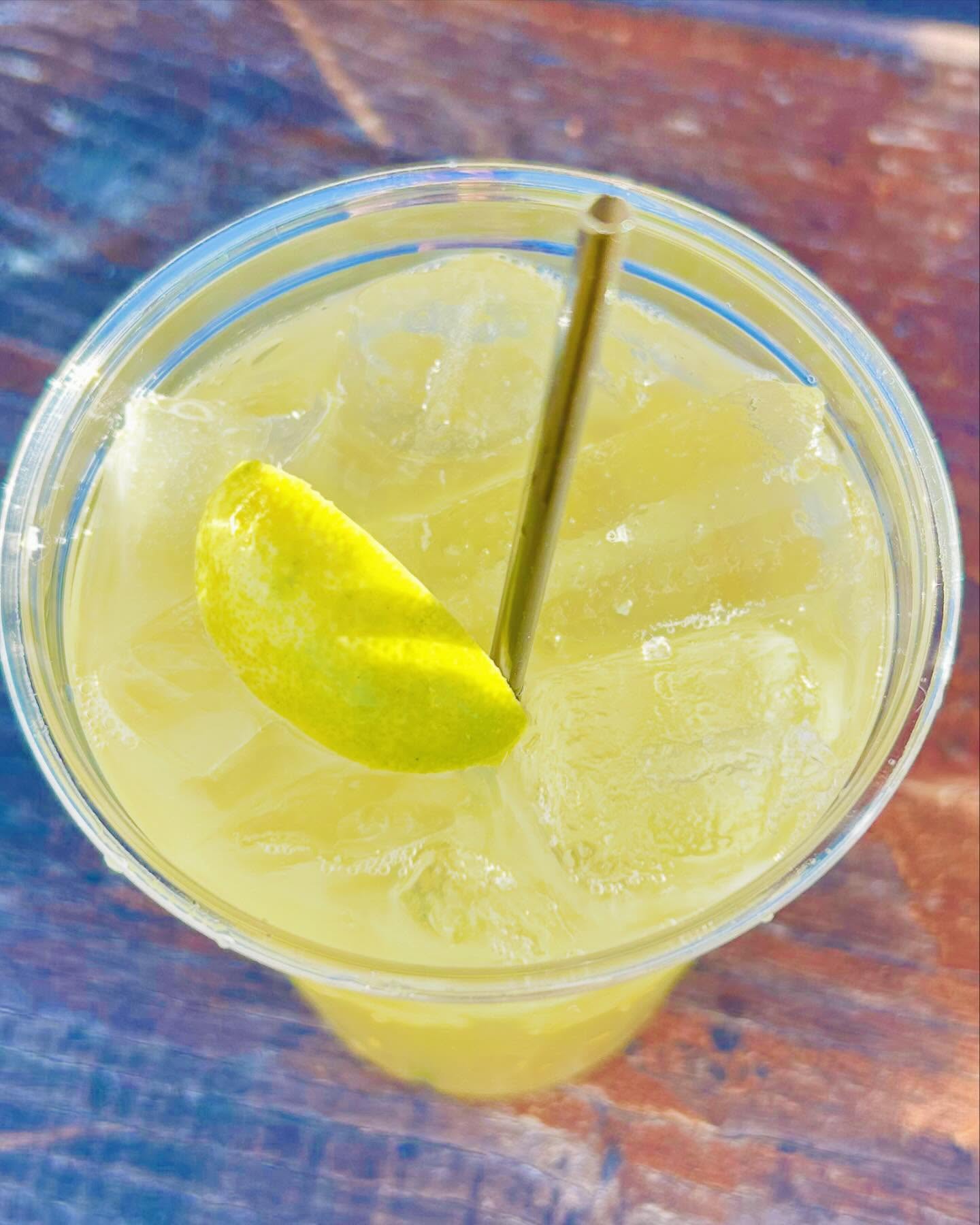 lemon cocktail